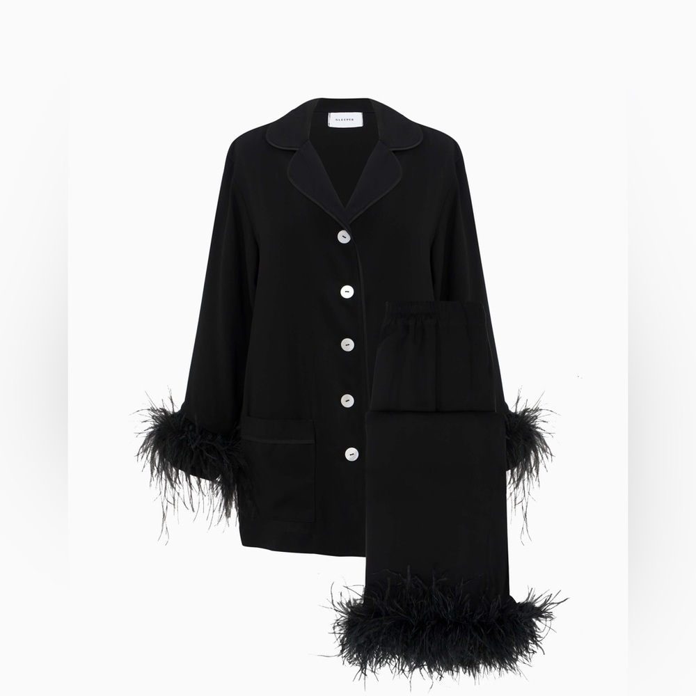 Sleeper Party Pajamas Set with Detachable Feathers in Black